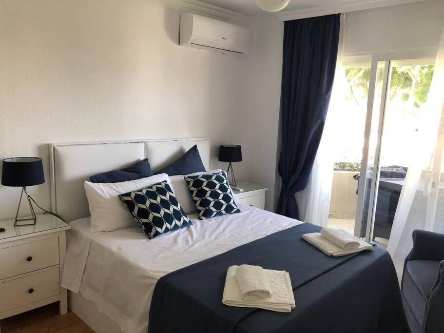 Apartamento Torremolinos 5 Personas + Parking + Piscina Todo El Ano Extérieur photo