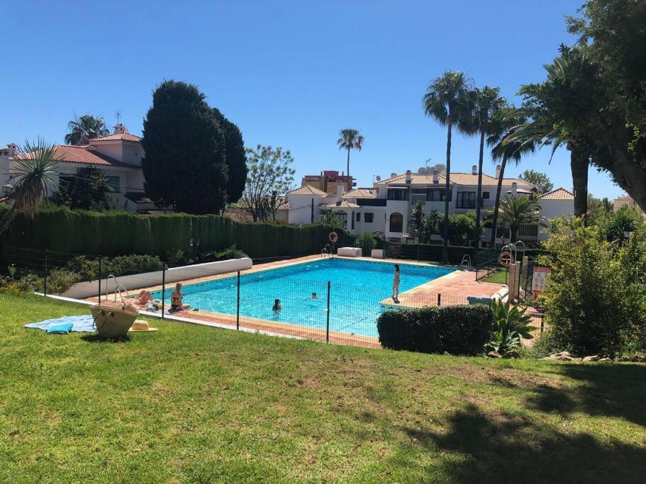 Apartamento Torremolinos 5 Personas + Parking + Piscina Todo El Ano Extérieur photo